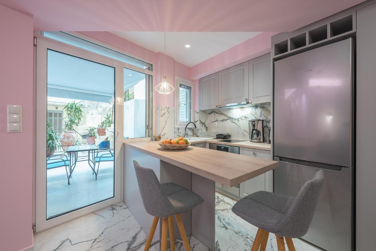 The Courtyard Oasis Apartment Atena Exterior foto