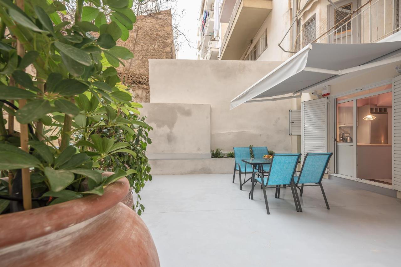 The Courtyard Oasis Apartment Atena Exterior foto