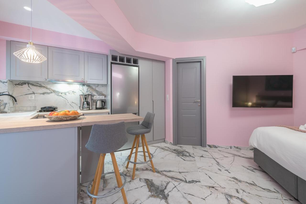 The Courtyard Oasis Apartment Atena Exterior foto